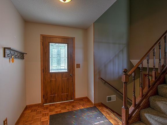 5th image of 31420 Rum River Dr NE
