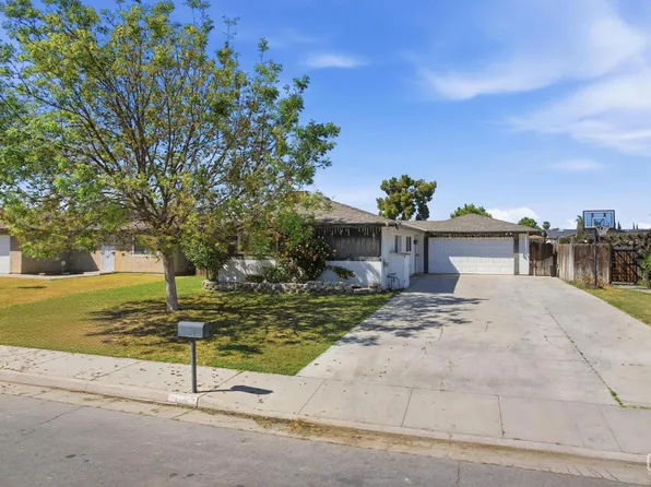 5208 Thyme Ln, Bakersfield, CA 93309