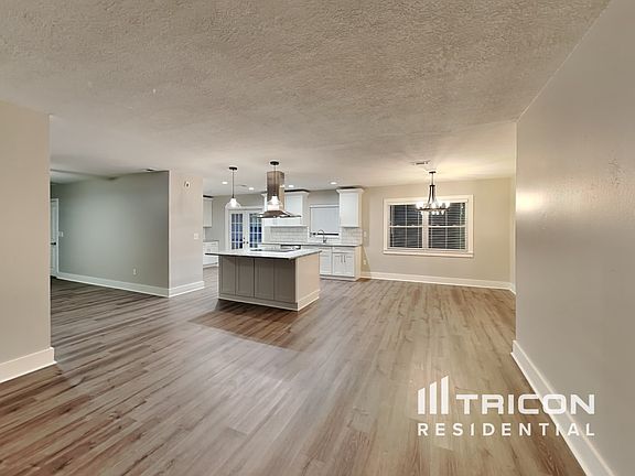 3rd image of 4402 W Bay Court Ave