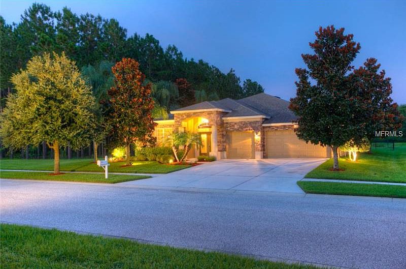 1st image of 7510 Crescent Palm Dr