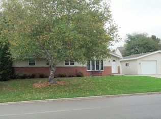 1386 Glen Rd, Ashwaubenon, WI 54313