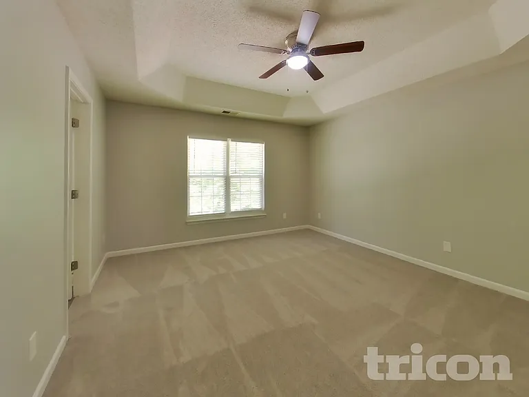 4035 Far West Dr — Photo 7