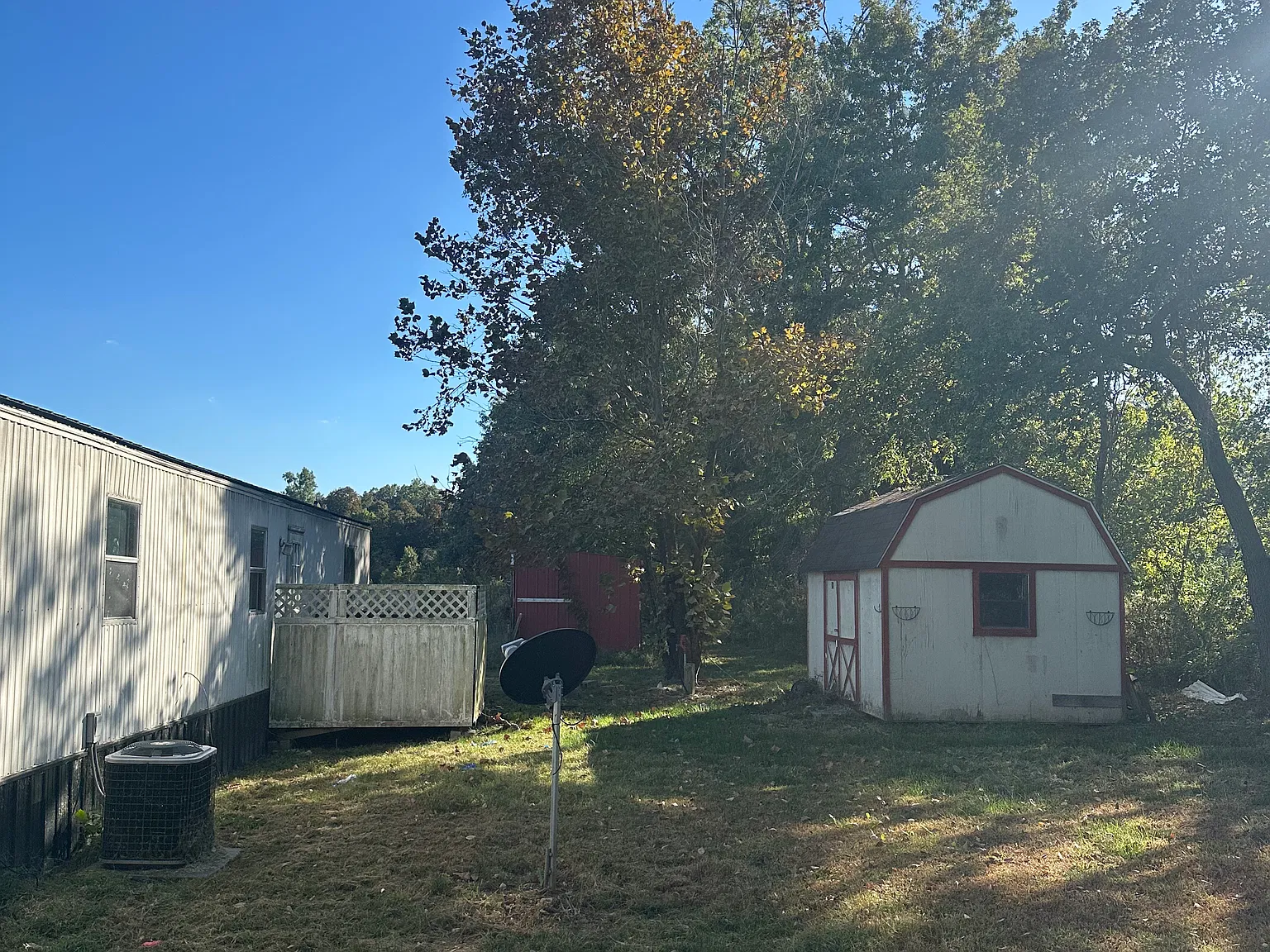 2 bed, 1000 sqft, $1,300 — Photo 2