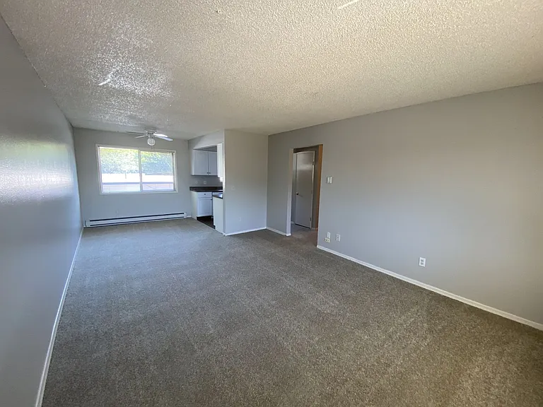 Taylor Place Apartments II — Photo 1