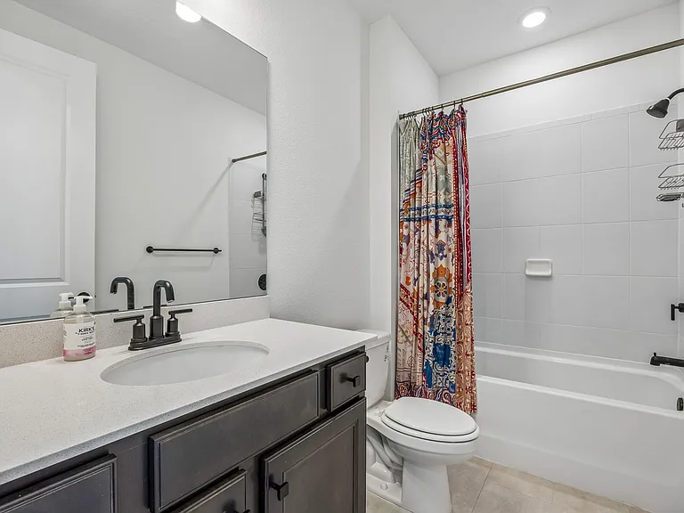 236 Hawthorn Park Cir — Photo 15