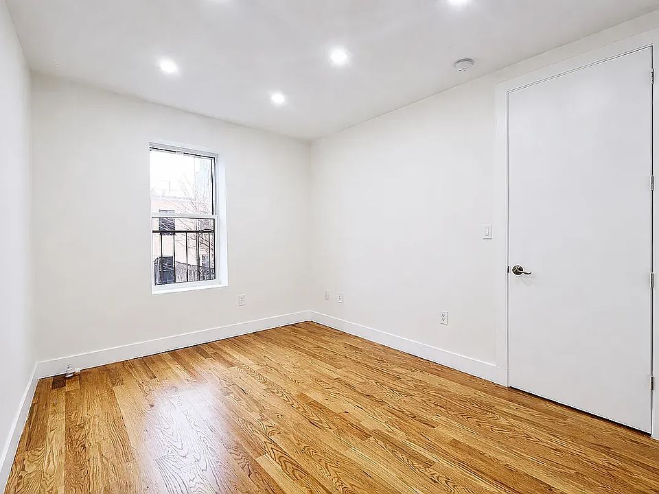 1st image of 392 S 5th St APT 19