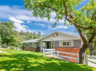 39389 Clearwater Dr, Oak Glen, CA 92399