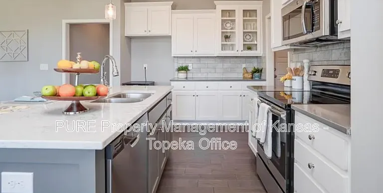 21705 W 46th Ter — Photo 10