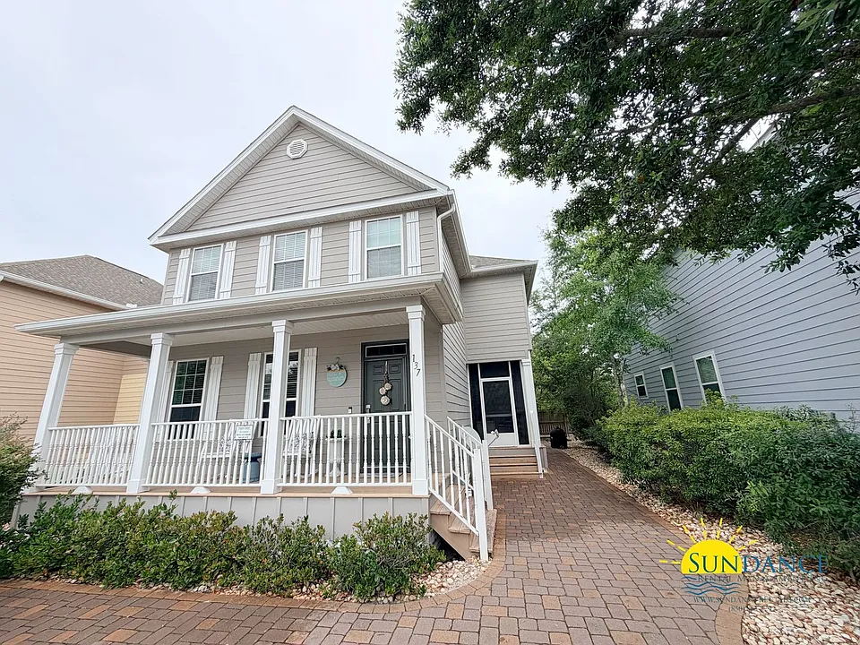 137 Golf Villa Dr