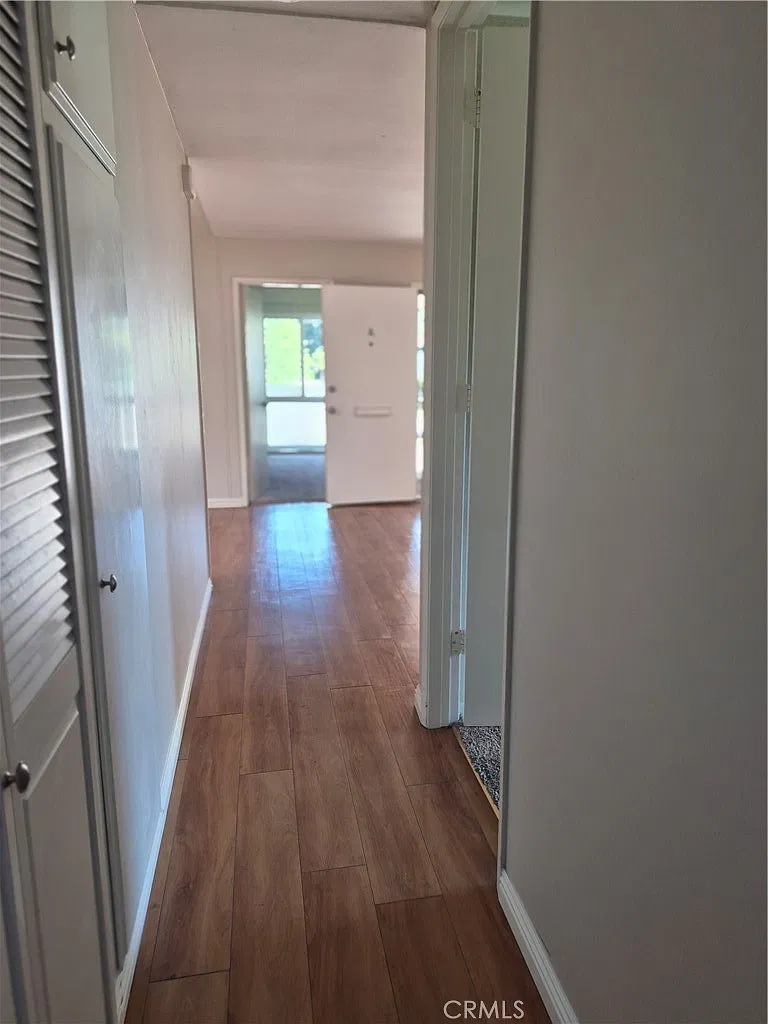2 bed, 866 sqft, $2,500 — Photo 4