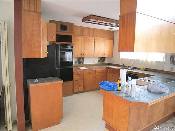 4th image of 702 Reynvaan Dr