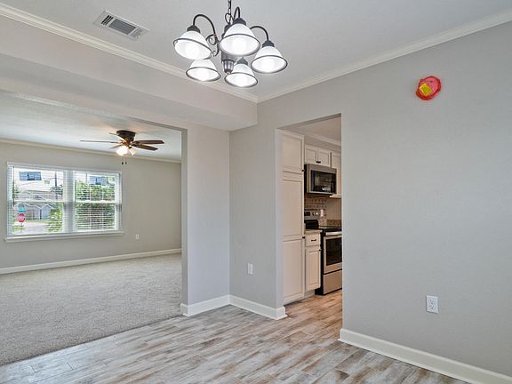 4th image of 709 Avenue Due Fontaine Bleau