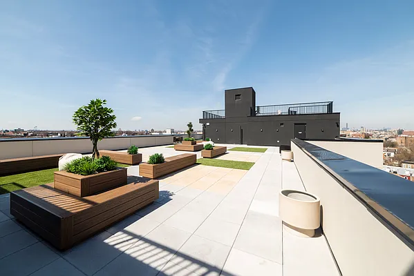 Rented by Key City Capital Inc | media 71