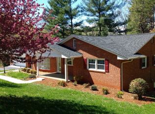 120 Mountain View Hts, Stuart, VA 24171