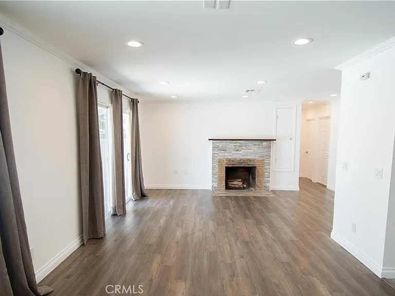 7445 Hesperia Ave — Photo 5