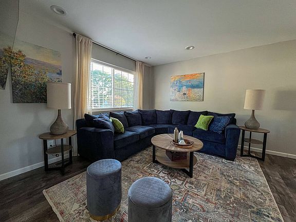 Living area - upstairs