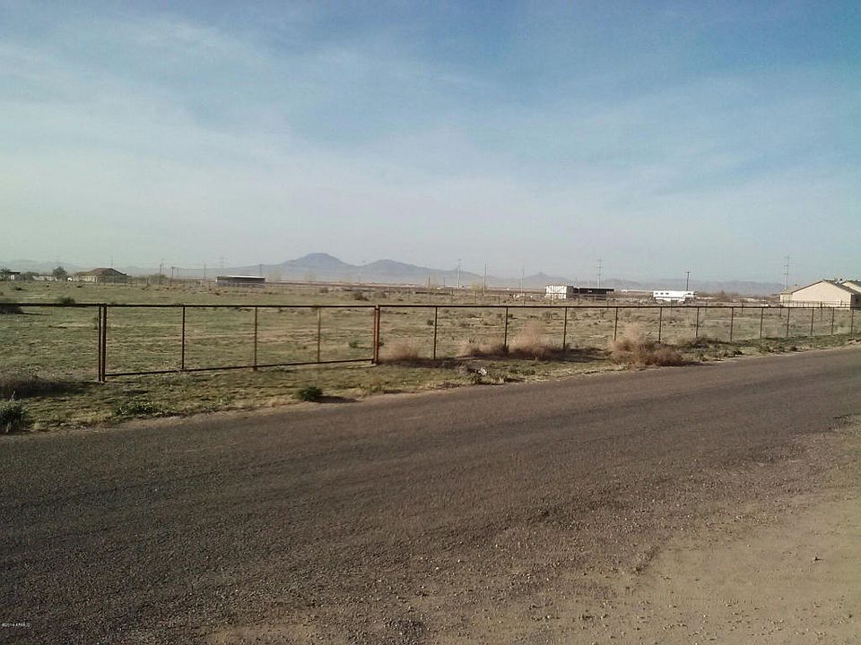 2nd image of 35035 W Cudia Rd