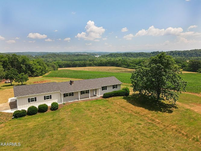 1st image of 3877 Riverview Rd