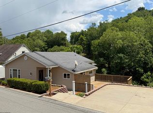 315 Thomas Ave, Nutter Fort, WV 26301