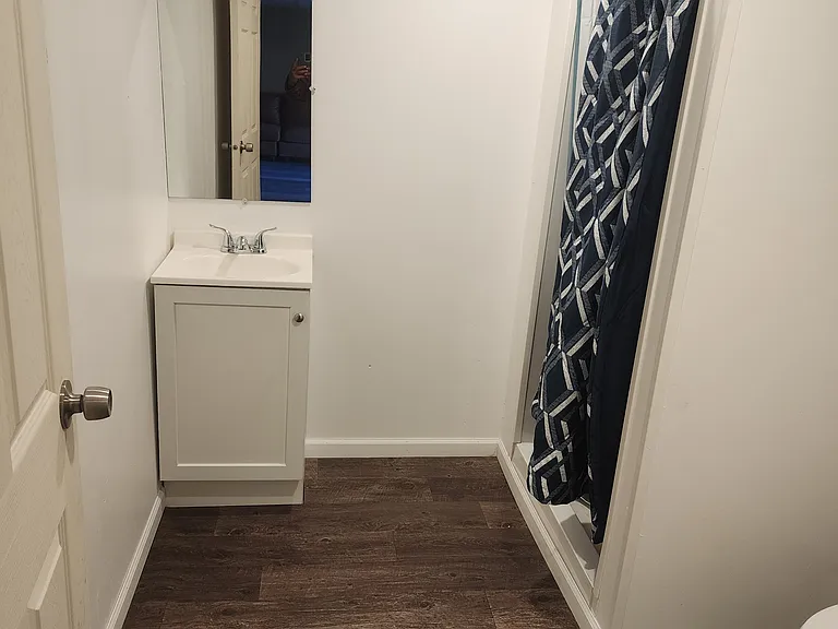 3409 S 10th St — Photo 3