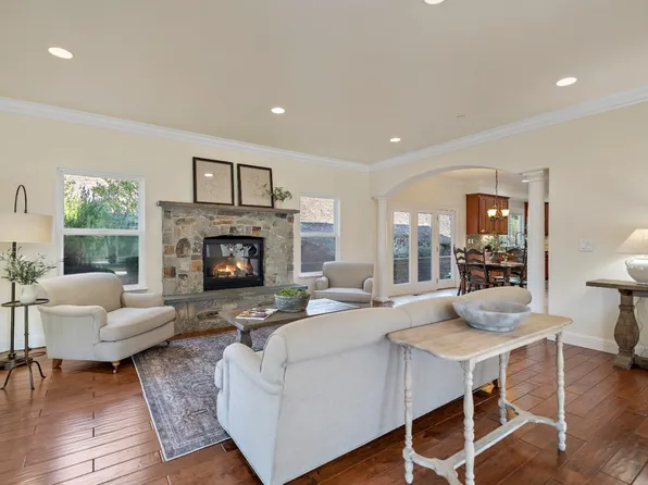 4995 Redwood Retreat Rd, Gilroy, CA 95020