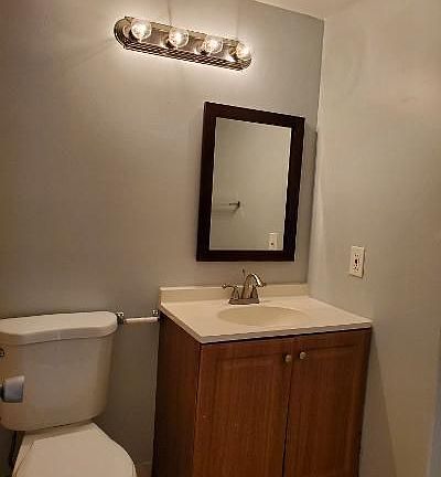 3rd image of 101 Salisbury E
