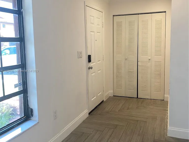 6022 SW 133rd Ct — Photo 2