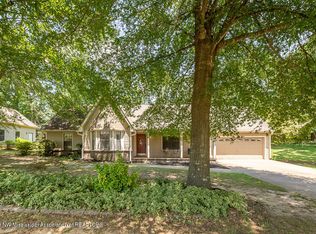 4142 Star Landing Rd E, Nesbit, MS 38651