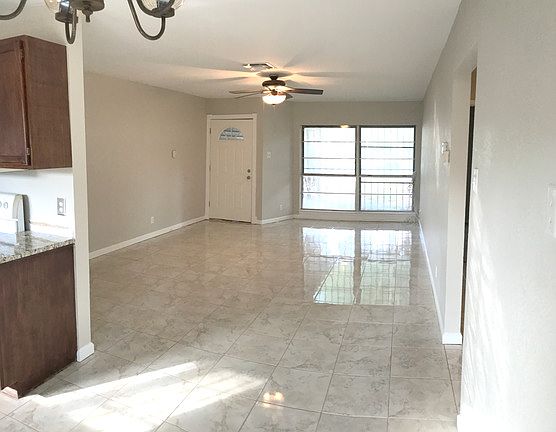 5th image of 9151 Ocean Port St