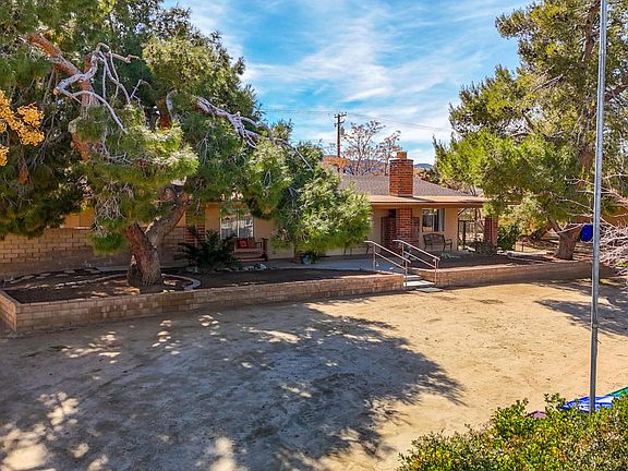 5th image of 57885 El Dorado Dr