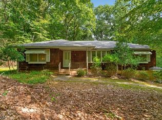4 Hartpence Rd, Milford, NJ 08848