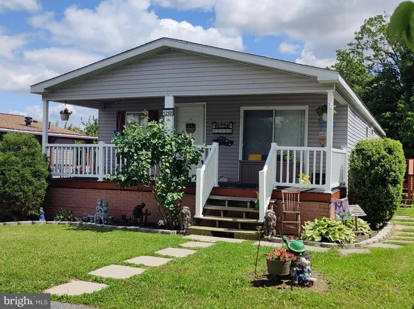 12105 Thistle Ct, Hagerstown, MD 21740