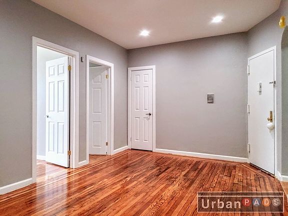 4th image of 815 Park Pl APT 4A