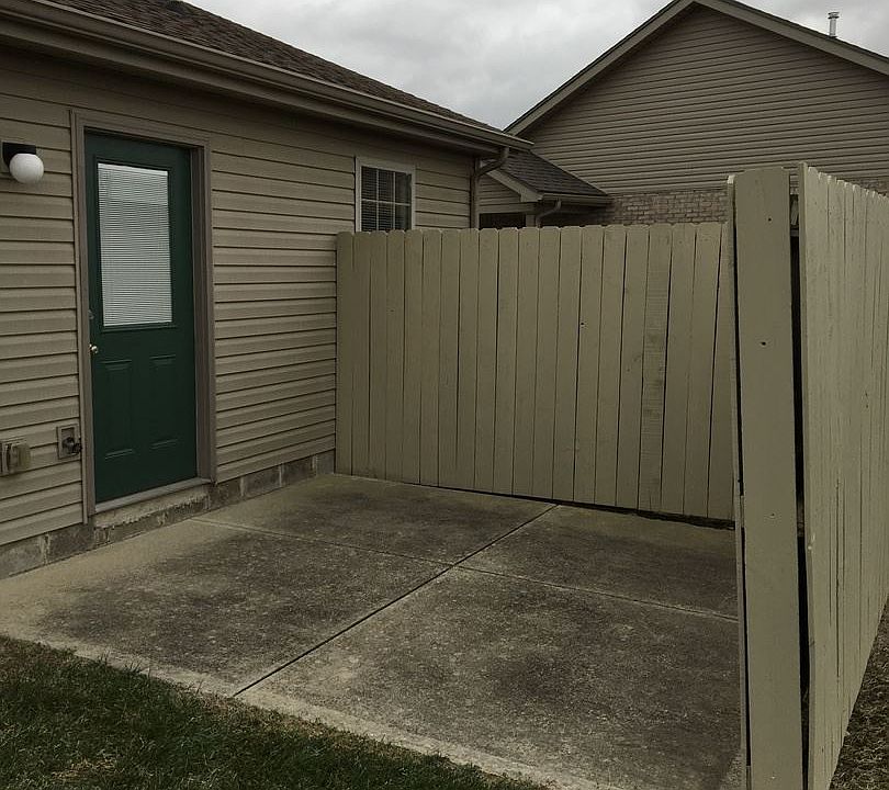1st image of 2212 Shamrock Ln APT C