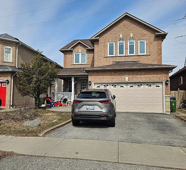 39 Candlebrook Cres #LOWER — Photo 1