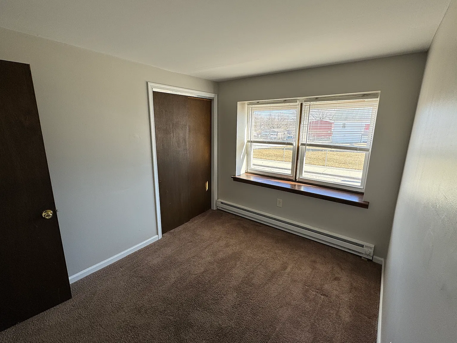 2 bed, 700 sqft, $1,600 — Photo 3