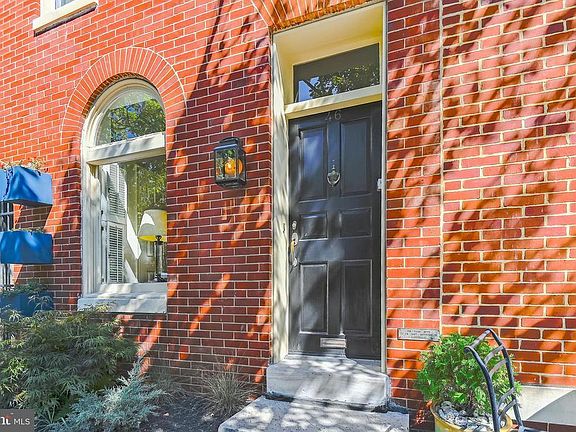2nd image of 46 E Montgomery St