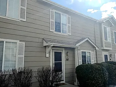 2 bed, 992 sqft, $1,600 — Photo 2