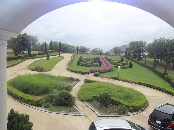 3rd image of 1039 Mallard Pointe Dr