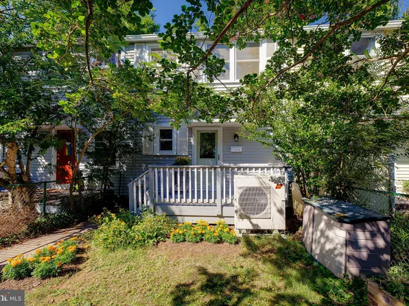 16 N Ridge Rd, Greenbelt, MD 20770