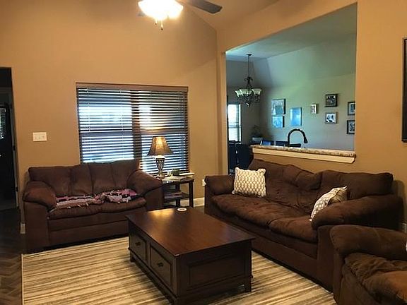 4th image of 3739 Bettes Ln