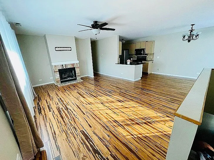 450 Valley Dr #201 — Photo 5