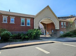 17 Dean St #17, Hartford, CT 06114