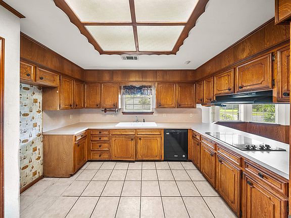 5th image of 12486 Lockhaven Ave