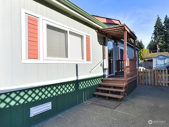 3rd image of 12902 Cedar Avenue NW
