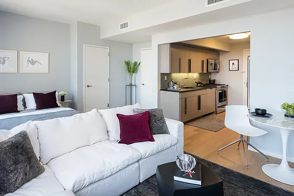 Rented by Gotham Organization | media 22