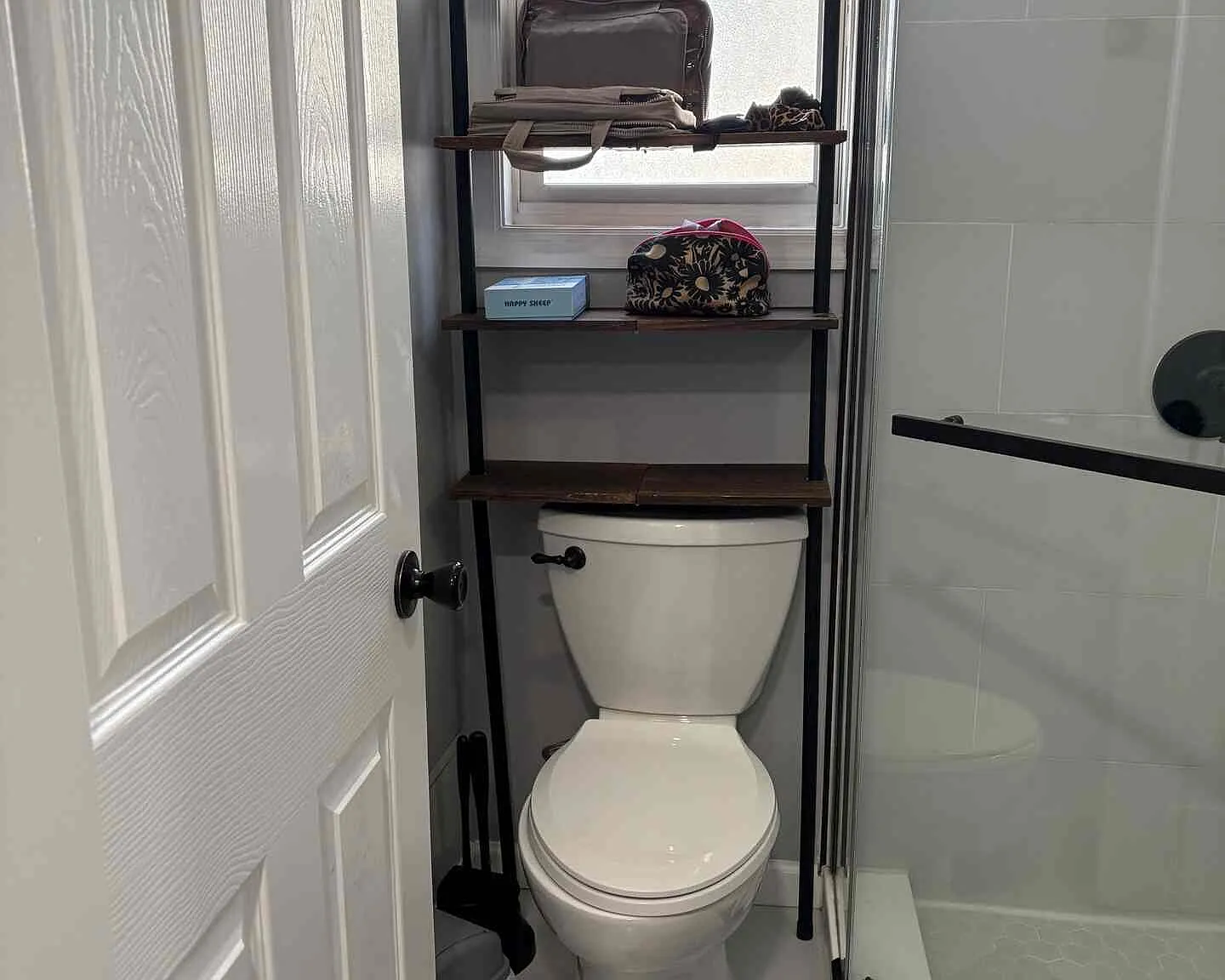 2 bed, 750 sqft, $2,049 — Photo 3