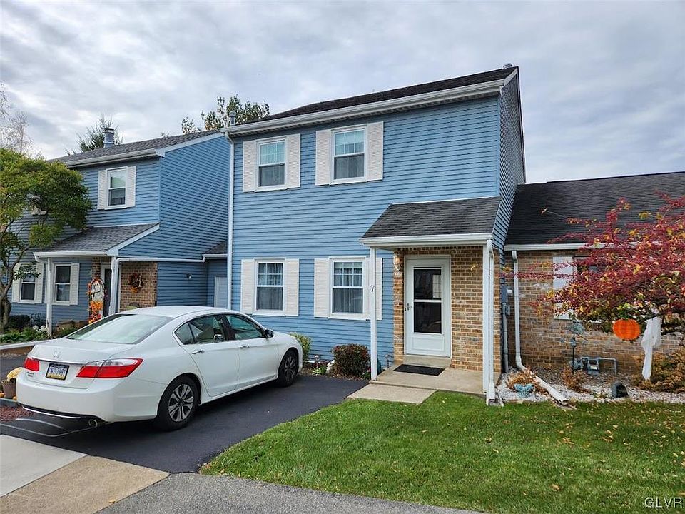 1st image of 7 Princeton Ct