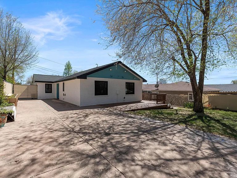 1117 Codel Way — Photo 38