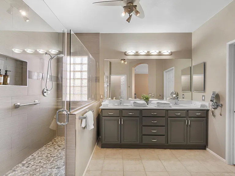 32154 Renoir Rd — Photo 18
